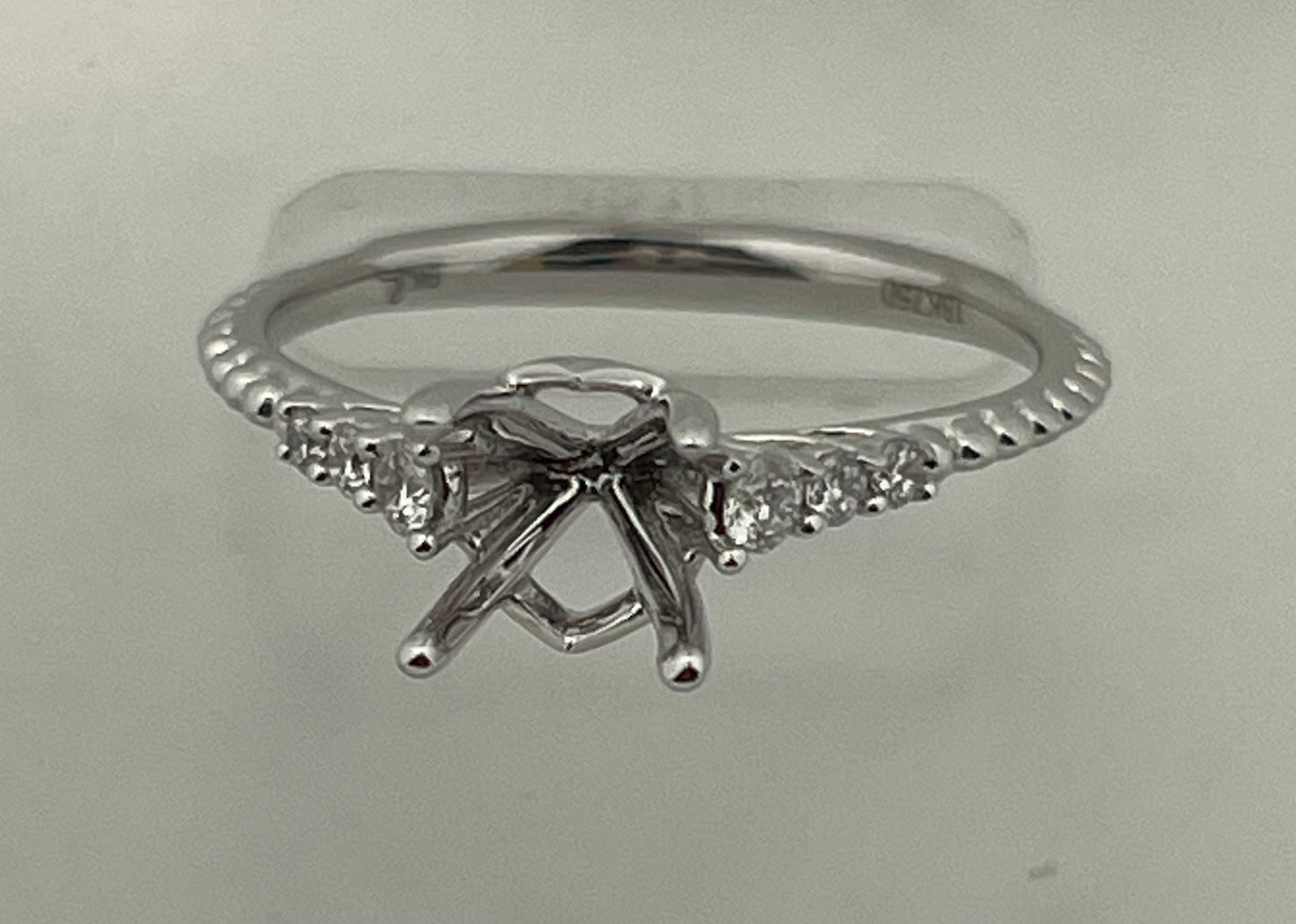 White Gold 18k Ring semi