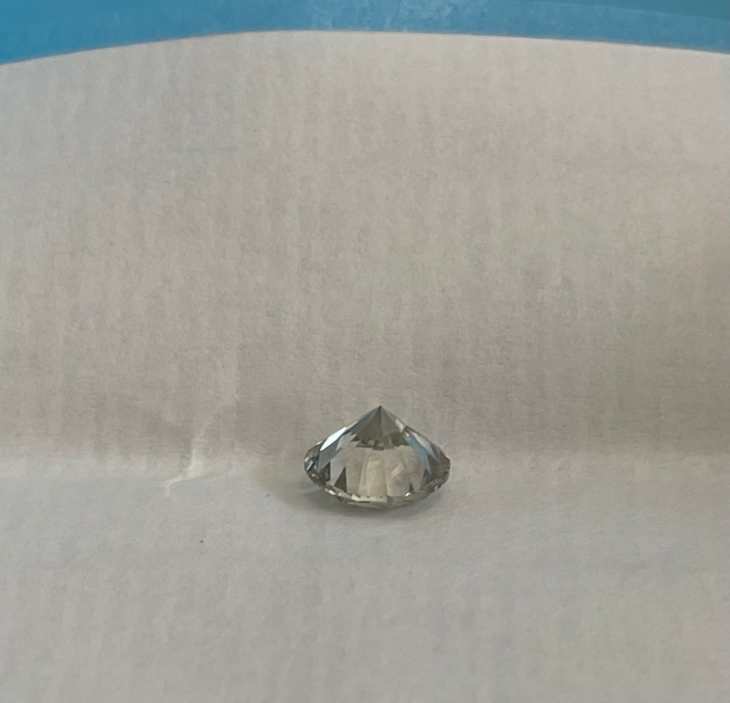 Round 1.52 carat