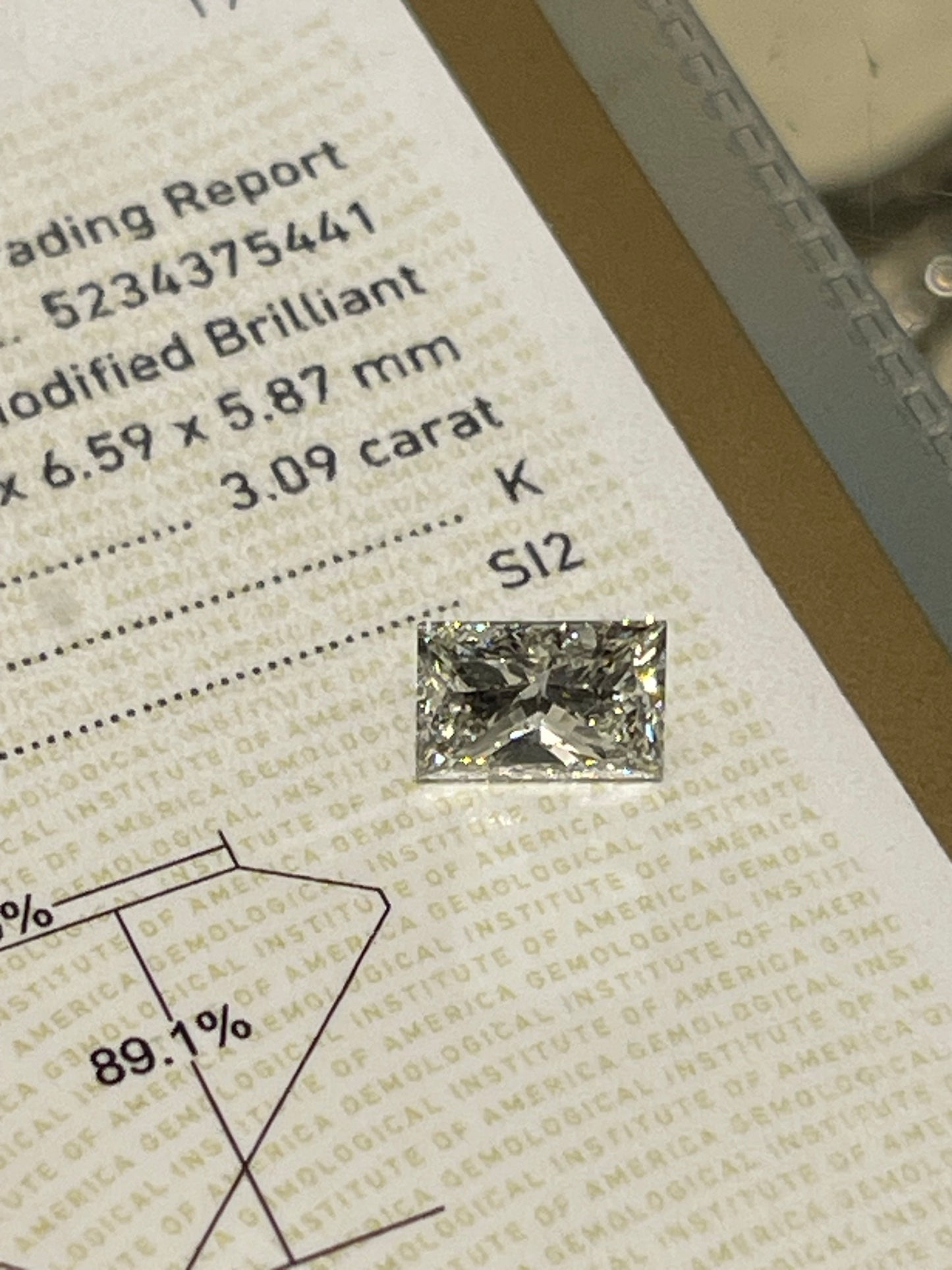 3.09 Princess cut Diamond
