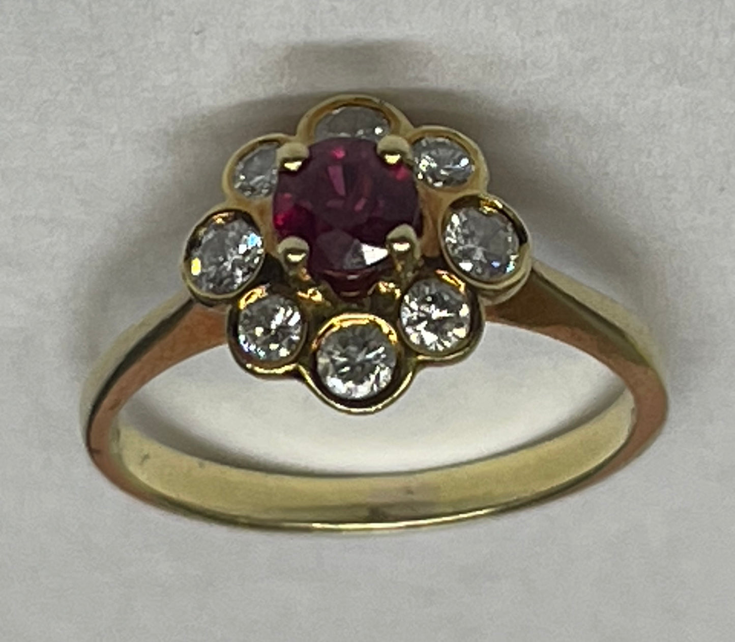 14kt Ruby and diamonds Ring