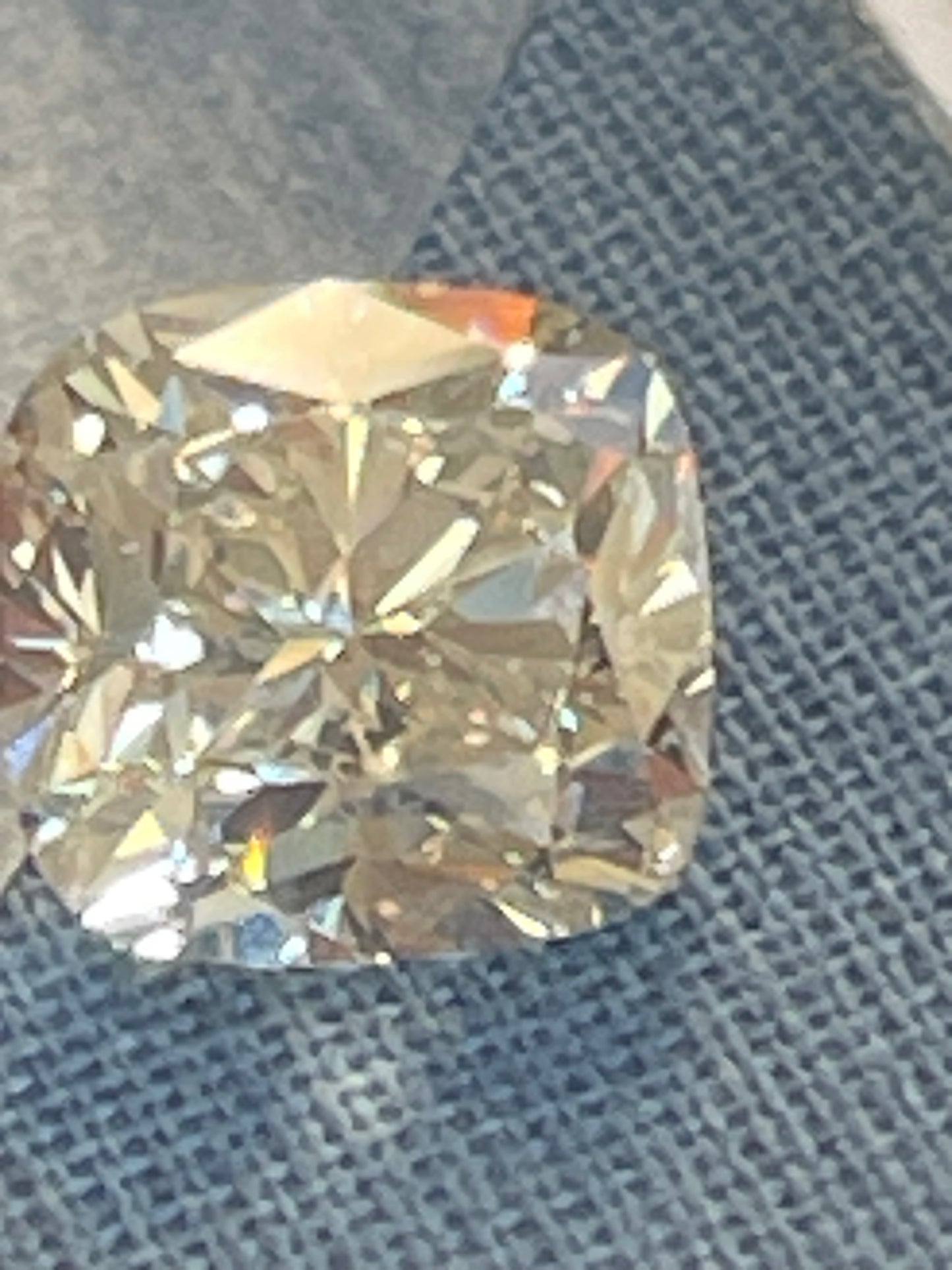 3.00ct cusion Diamond