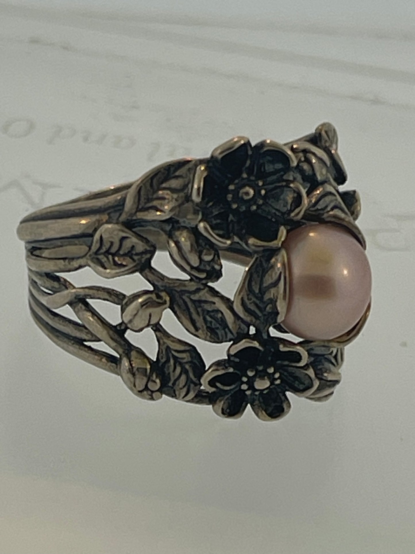 Paz or silver ring