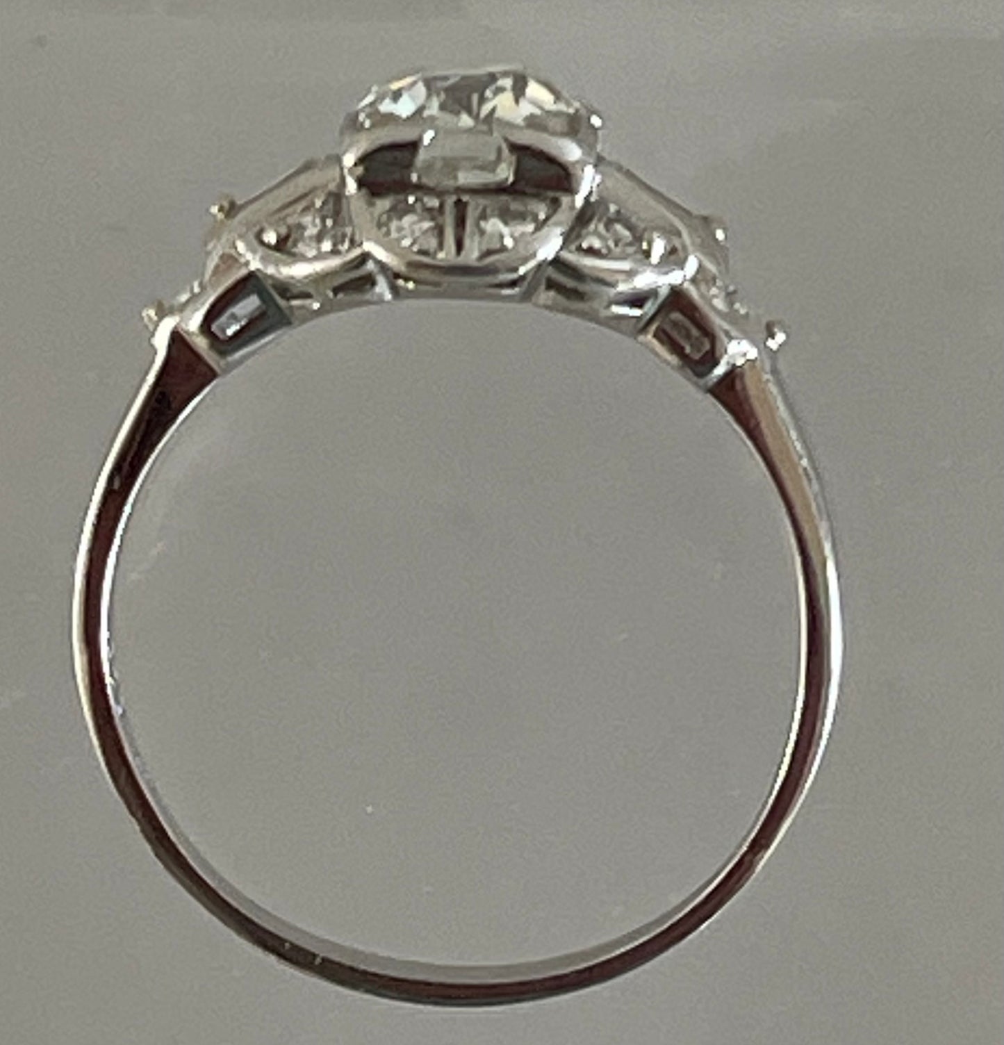 Beautiful antique platinum Ring