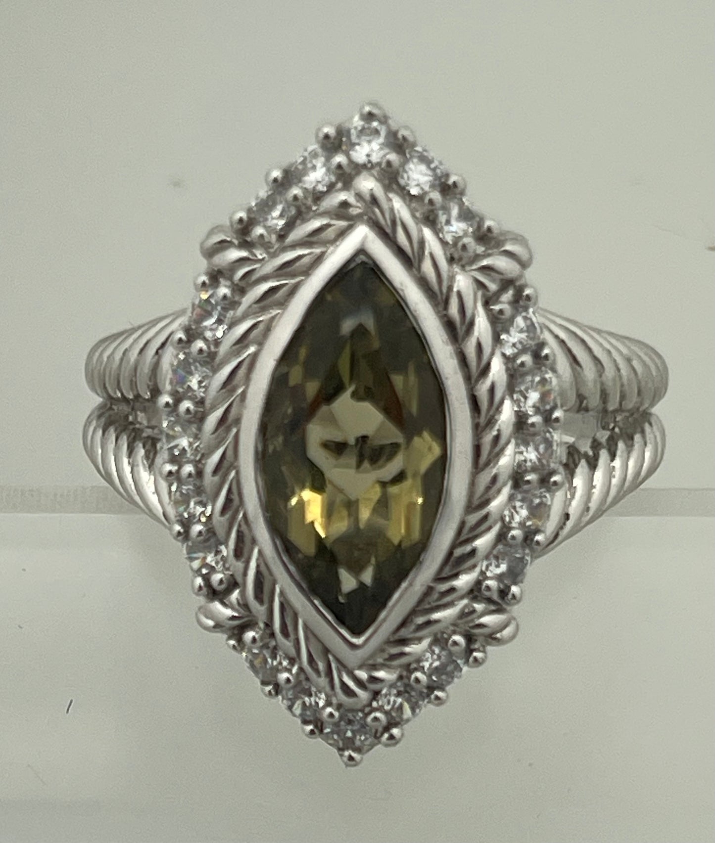 Judith Ripka, silver ring