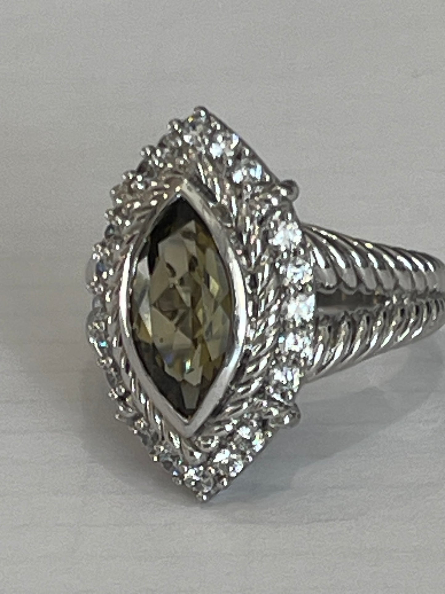 Judith Ripka, silver ring