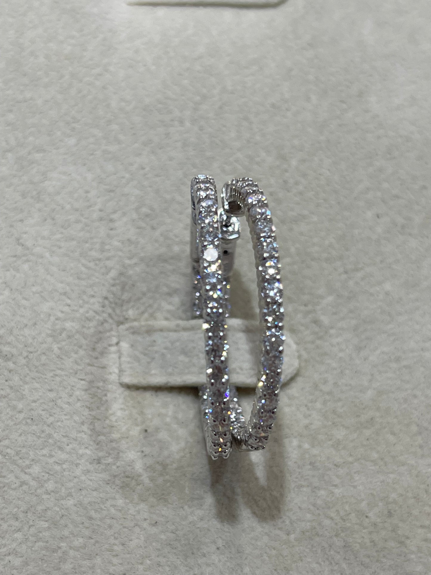 Hoops white gold 3ct total