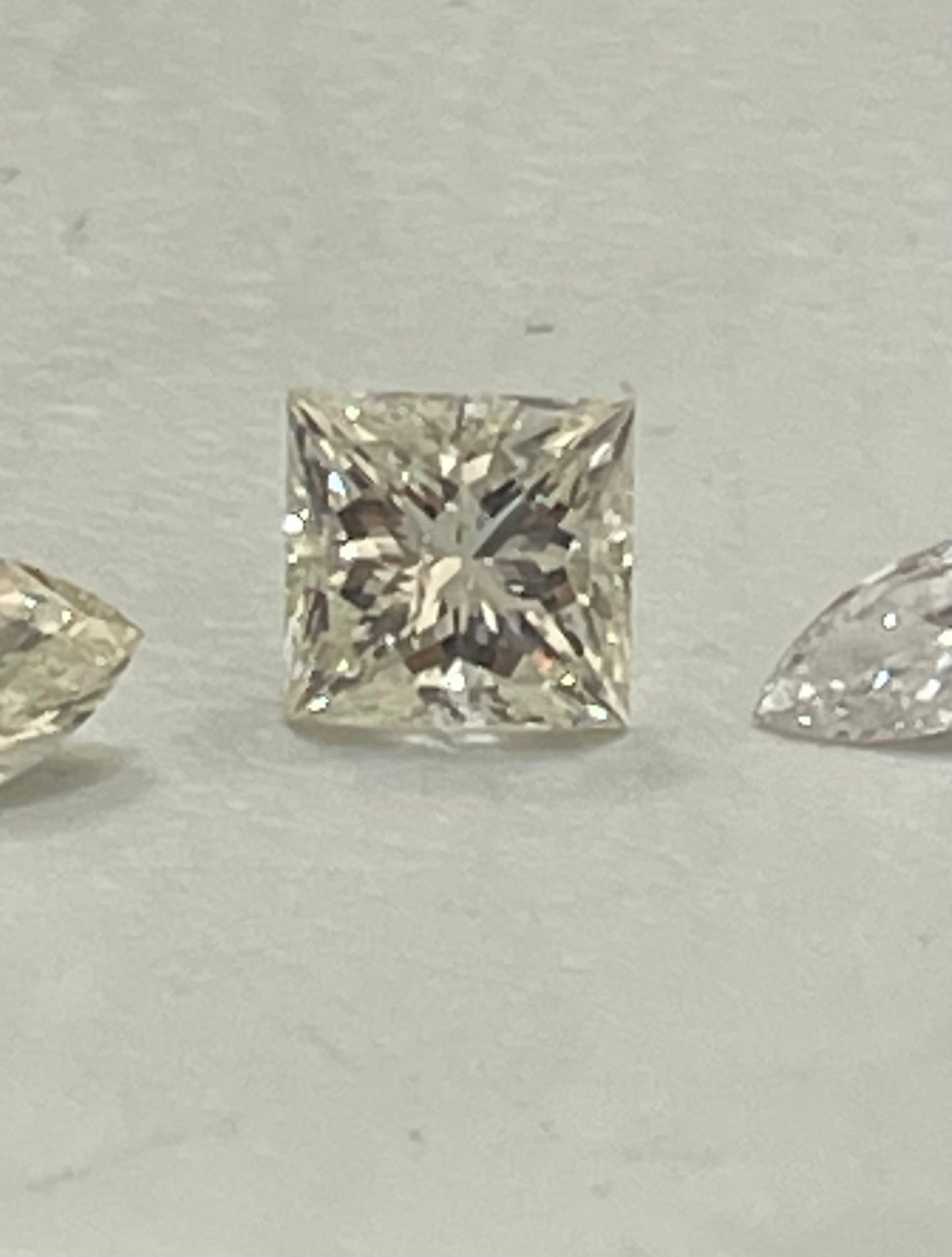 3.07ct Princess G-si2